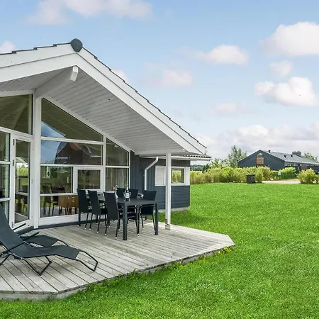 Nice In Fllenslev With 3 Bedrooms And Wifi Eskebjerg